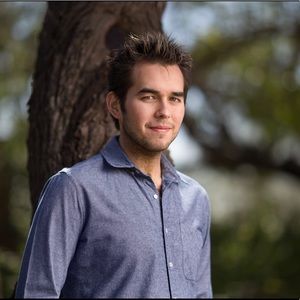 Meet your Posher, Luis